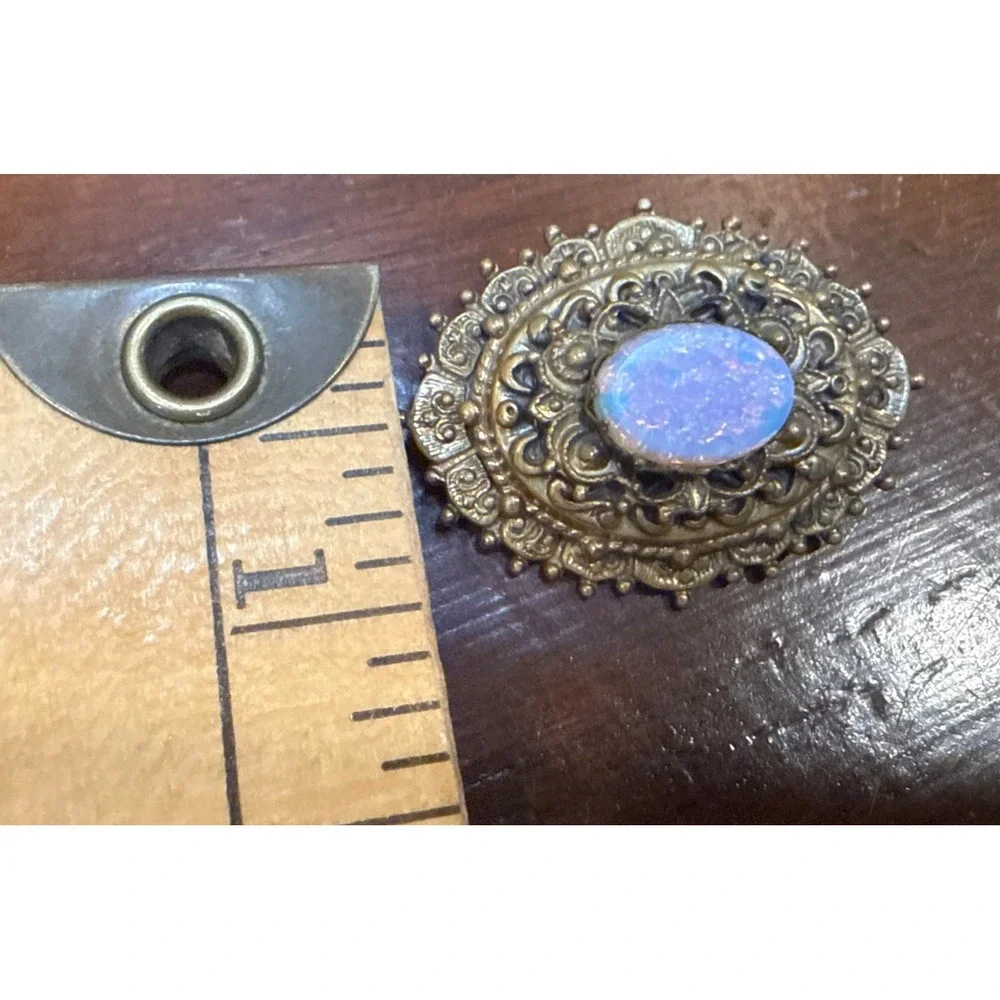 Vintage Victorian Style Ornate Gold Tone Harlequin Glass Fire Opal Brooch Pin